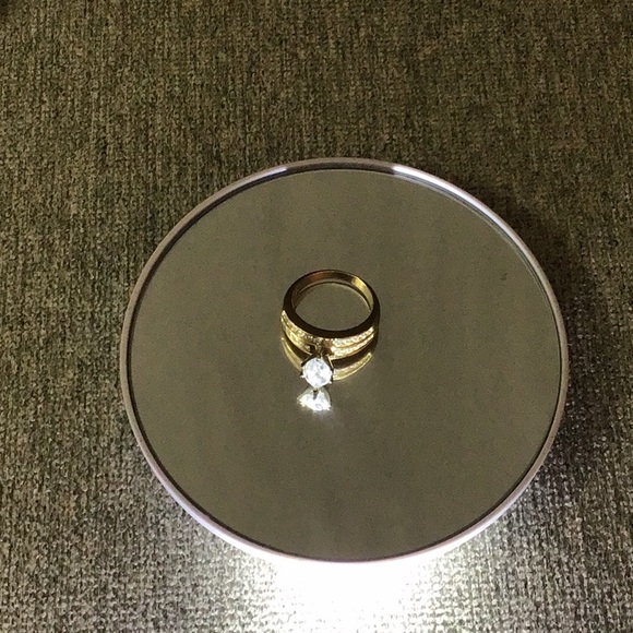 CUBIC ZIRCONIA RING - Picture 7 of 8